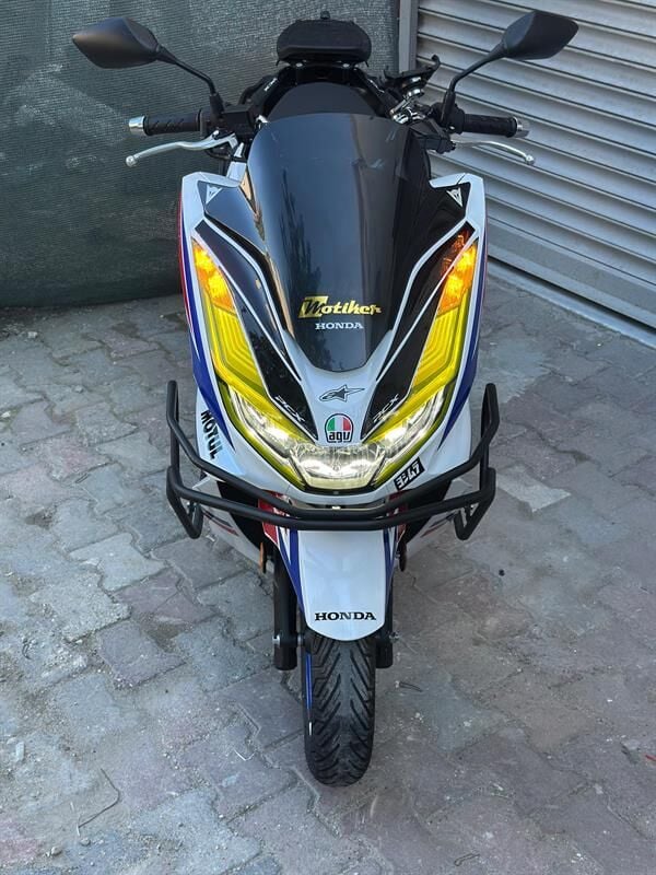 Honda PCX Ön Far Kaşı Şeffaf Sticker Sarı