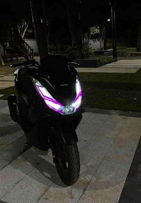 Honda PCX Ön Far Kaşı Şeffaf Sticker Model 2 Mor
