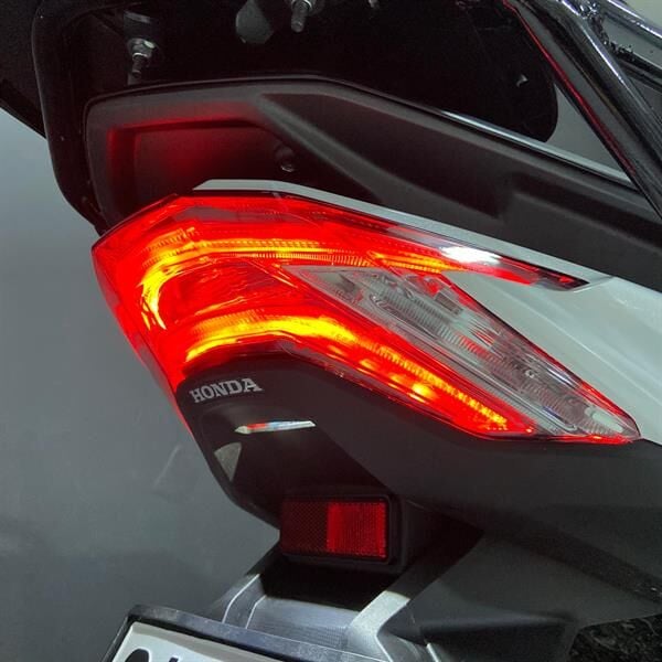 Honda PCX 2023 Arka Stop Şeffaf Koruma (PPF) Kaplama Etiket Modeli