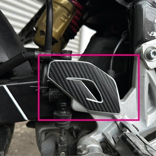 BAJAJ PULSAR NS200 KARBON ARTÇI / YAN AYAKLIK VE ARKA YAN ÇAMURLUK STICKER ETİKET MODELİ