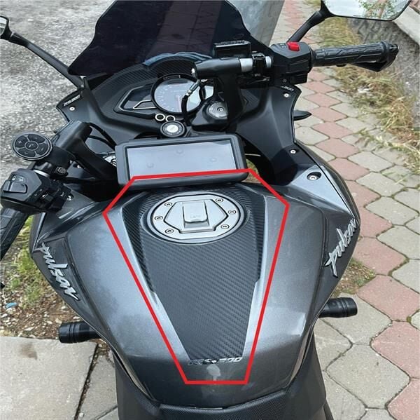 BAJAJ PULSAR RS200 KARBON DEPO STICKER ETİKET MODELİ